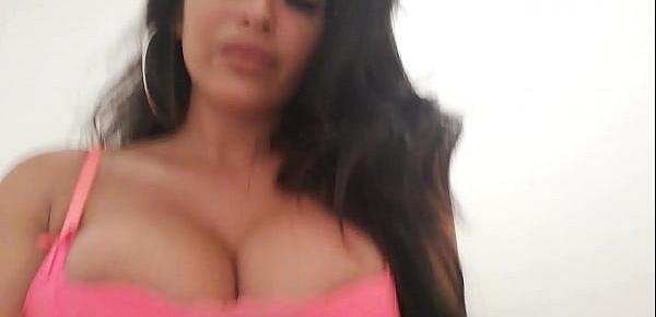  Neyla Kimy Pink Nightie Arab Égyptienne Call Girls Big boobs